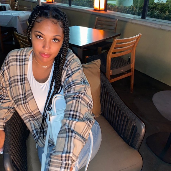 Meet your Posher, Kimani - Picture 1 of 1